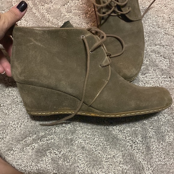 Franco Sarto tie booties - Picture 2 of 3